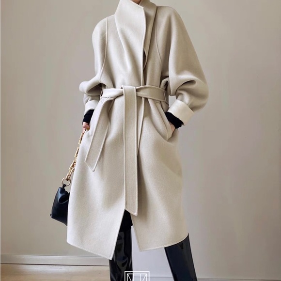 100% Wool Coat! - Picture 3 of 5